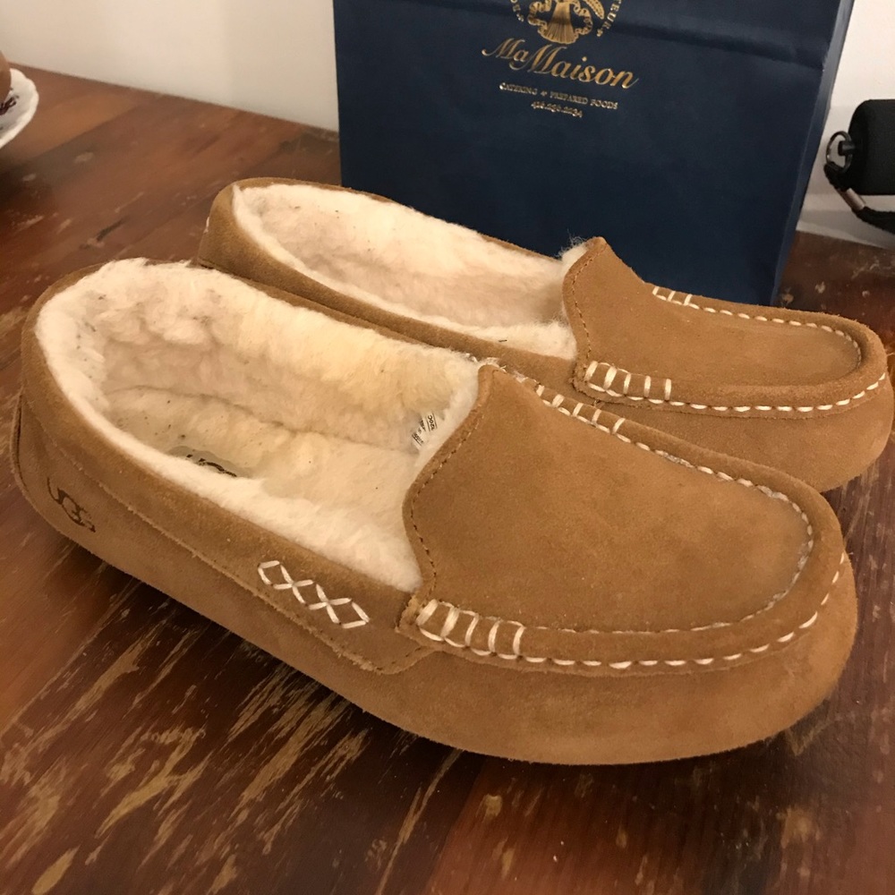UGG® Ansley Water Resistant Slipper